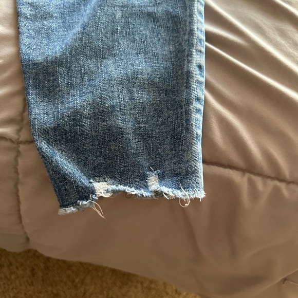 M jeans by Maurice’s Distressed Blue Jeans Set- large regular-EUC - Picture 6 of 8